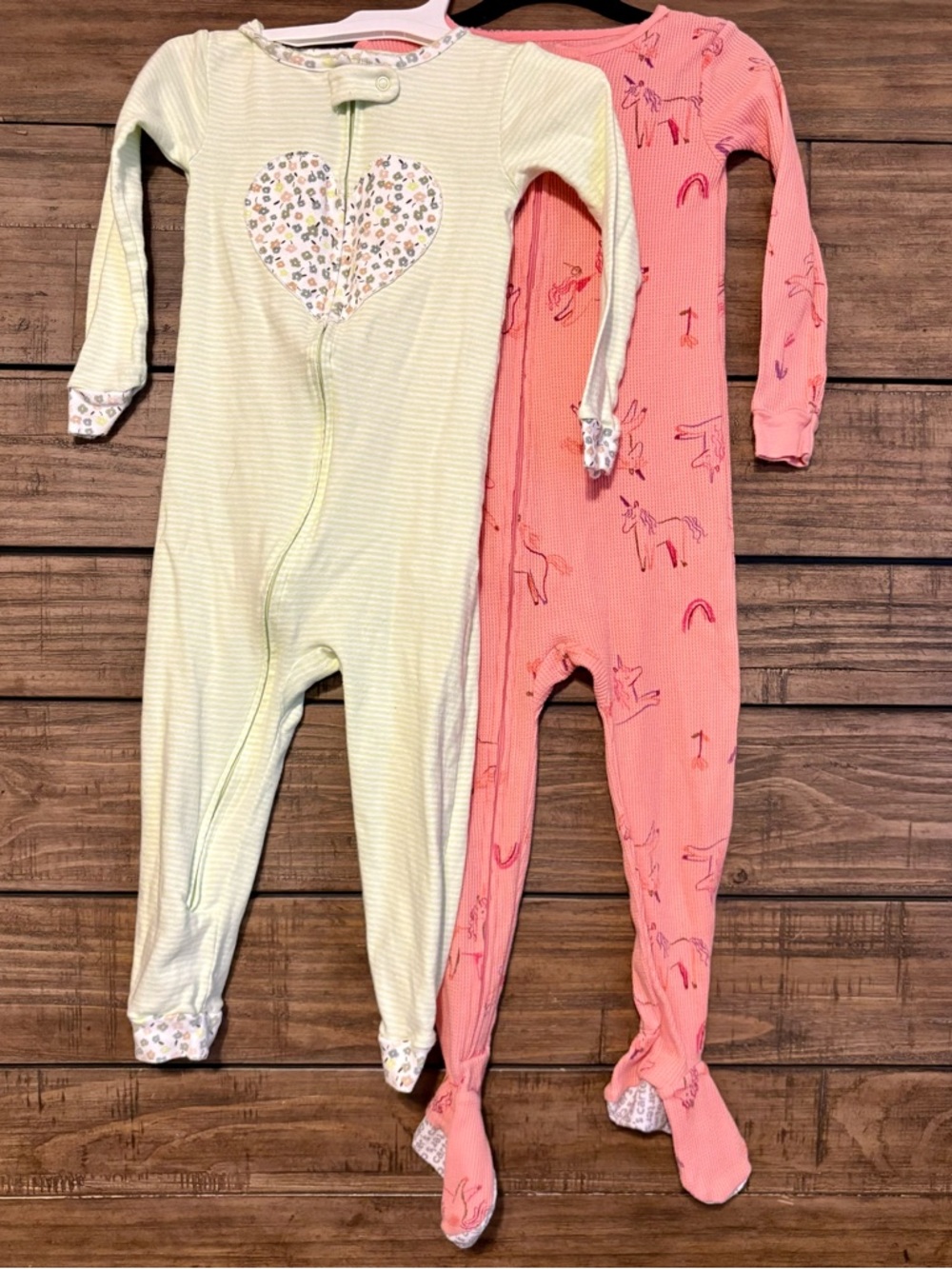 Carter’s Girls Pajama Bundle 3T Zip Sleeper Footie Unicorn + Zip‎ Romper No Feet - Picture 2 of 7